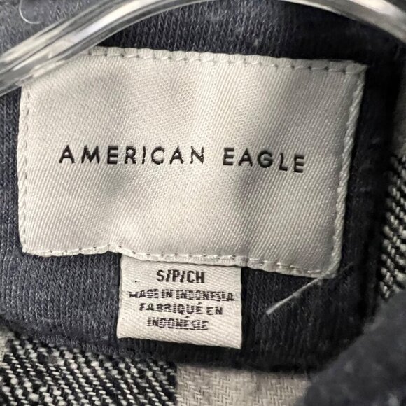 American Eagle Women's Plaid Cropped Jacket Hooded Button Up Distressed Small - Picture 8 of 9